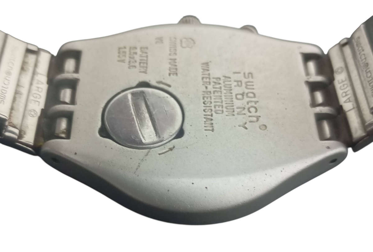 Swatch Irony Loomi Zebah