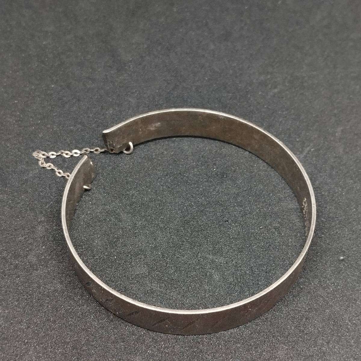 Vintage Sterling Silver Hinged Bracelet