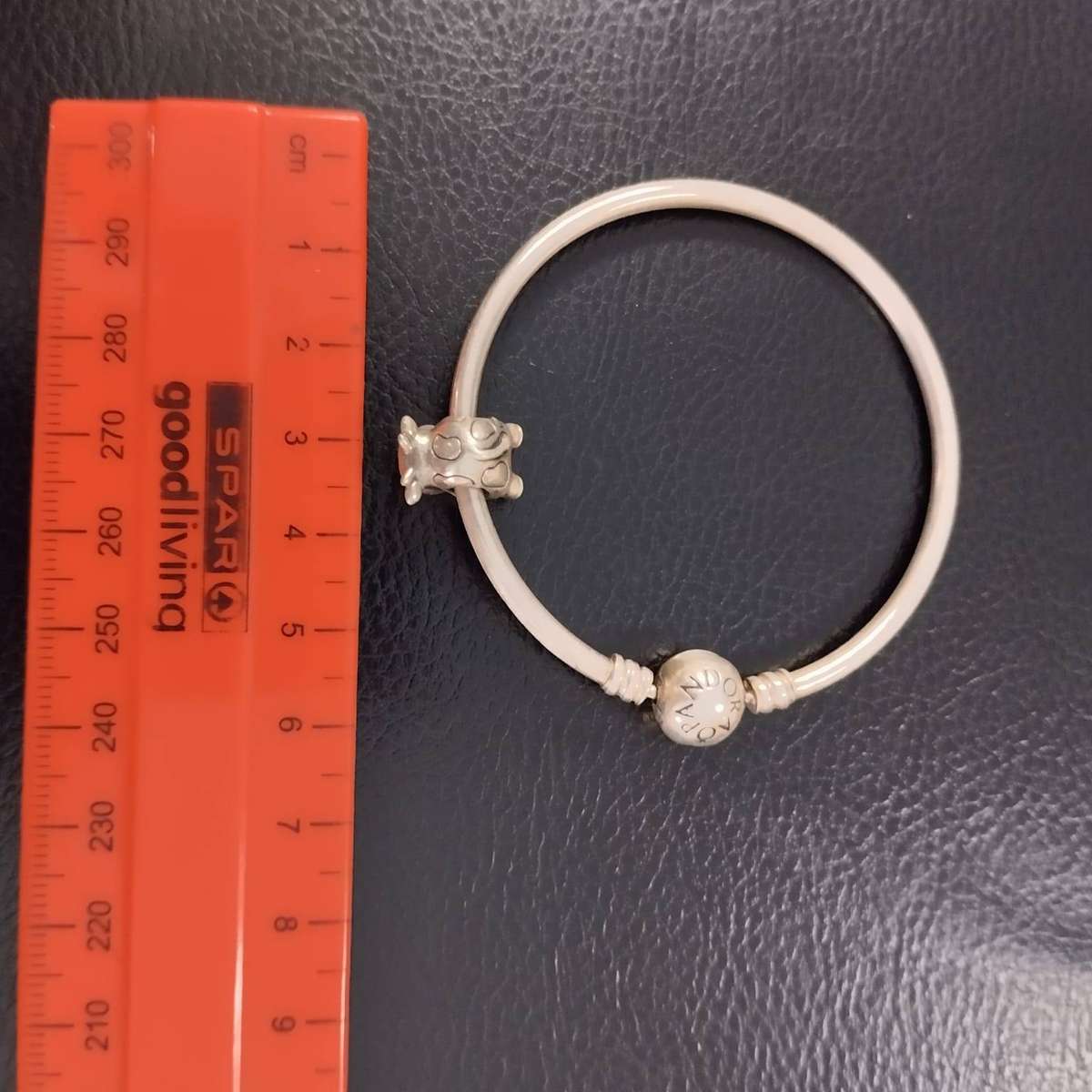 Pandora Sterling Silver Bangel with Baby Cow Charm WS003