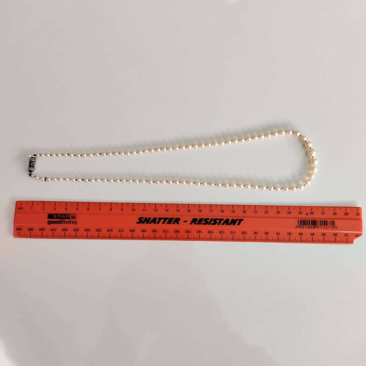 Silver Clasp Pearl Necklace KW018