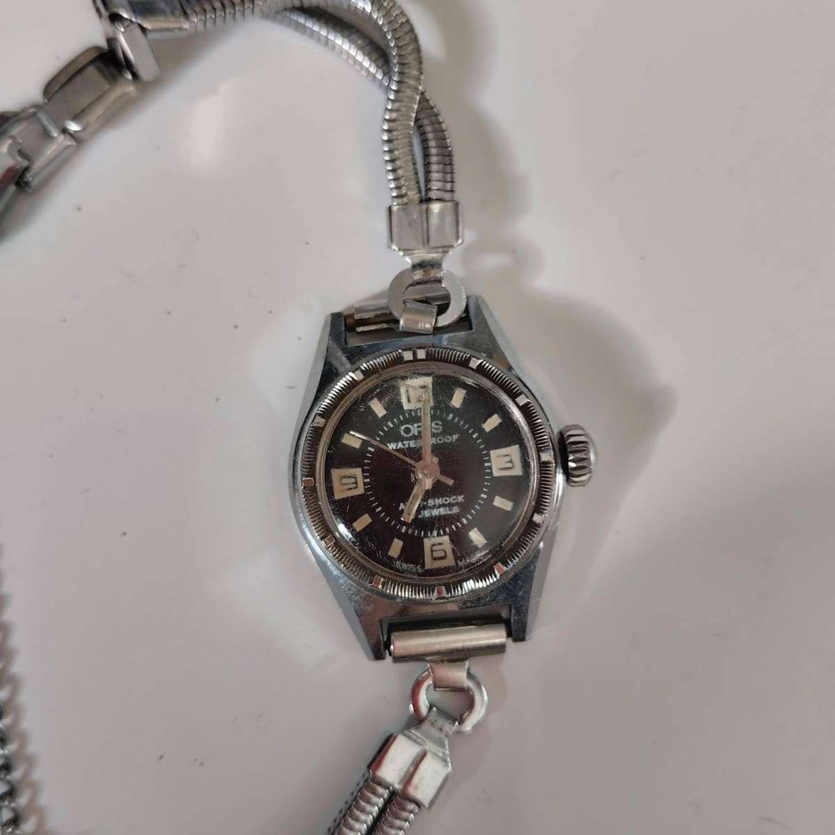 Watch Lot 1 #KWA028