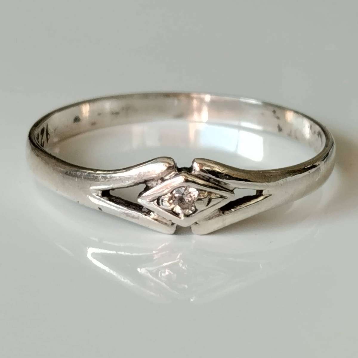 925 Sterling Silver Solitaire Ring #KWA041