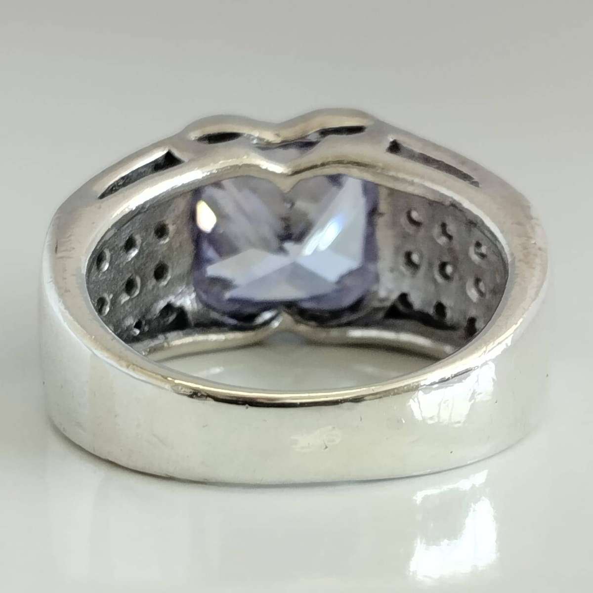 Sterling Silver Ring featuring a Light Purple Stone