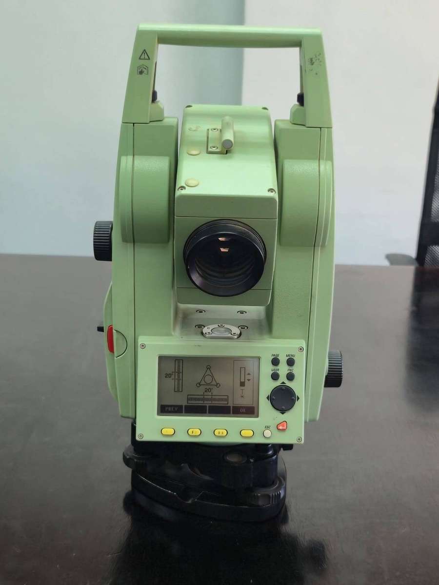 LEICA TCR405 POWER TOTAL STATION (TOPOGRAPHICAL SURVEY EQUIPMENT)