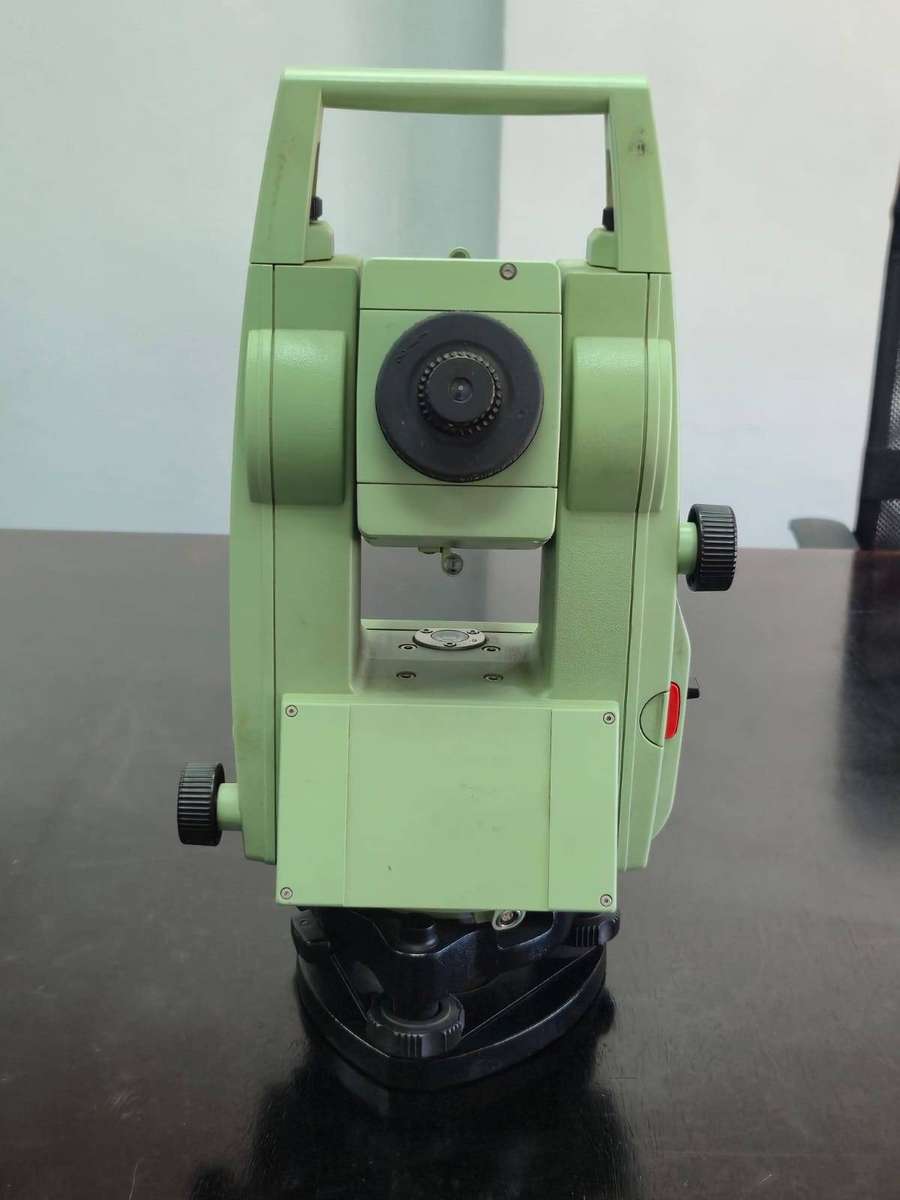 LEICA TCR405 POWER TOTAL STATION (TOPOGRAPHICAL SURVEY EQUIPMENT)