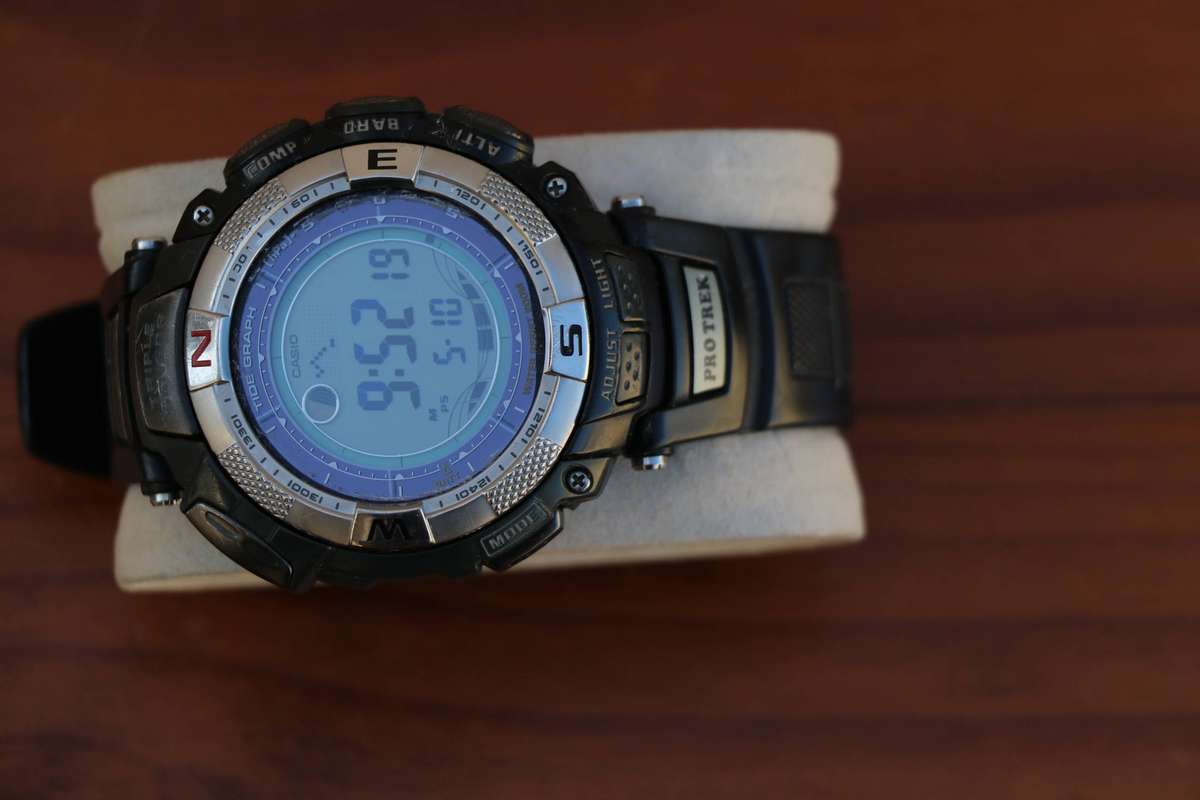 CASIO TRIPLE SENSOR TOUGH SOLAR WATCH - PRG 130
