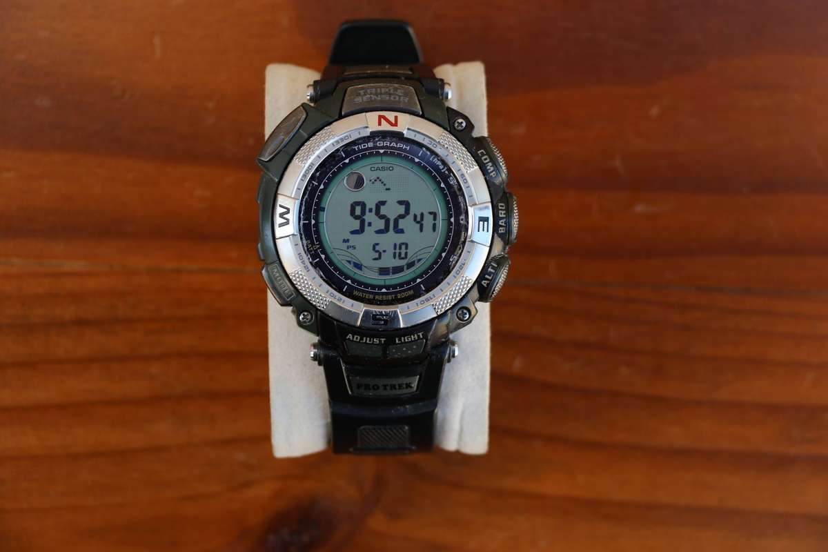 CASIO TRIPLE SENSOR TOUGH SOLAR WATCH - PRG 130