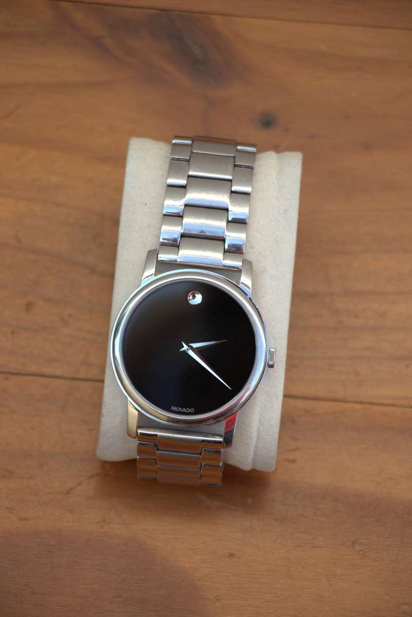 MOVADO MUSEUM CLASSIC MENS WATCH 2100014