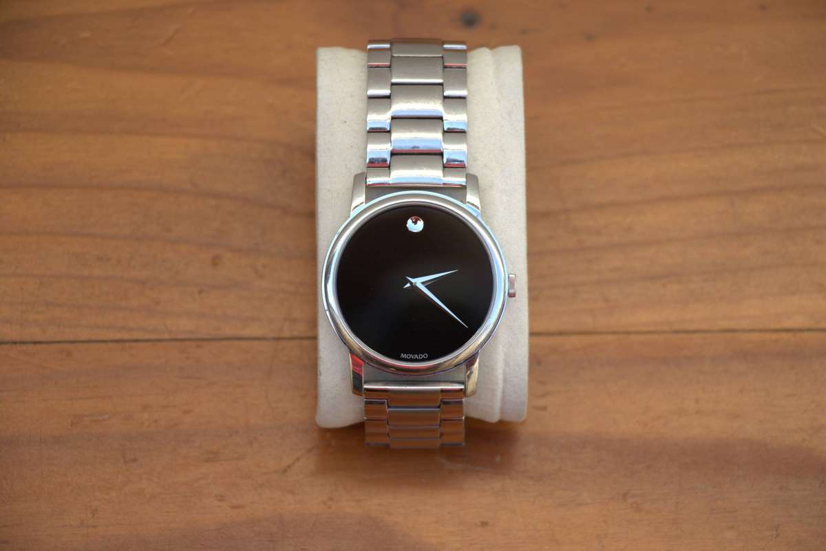 MOVADO MUSEUM CLASSIC MENS WATCH 2100014