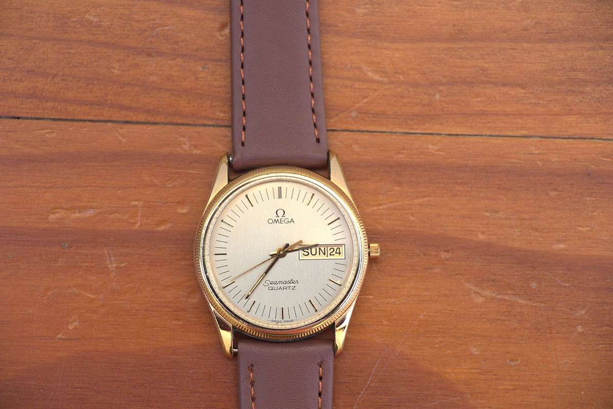 OMEGA SEAMASTER MENS QUARTZ WATCH
