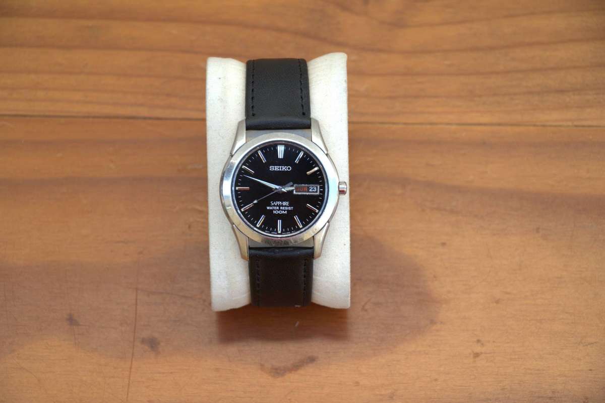 SEIKO SAPPHIRE MENS WATCH - 7N43 0AR0 (BLACK DIAL)