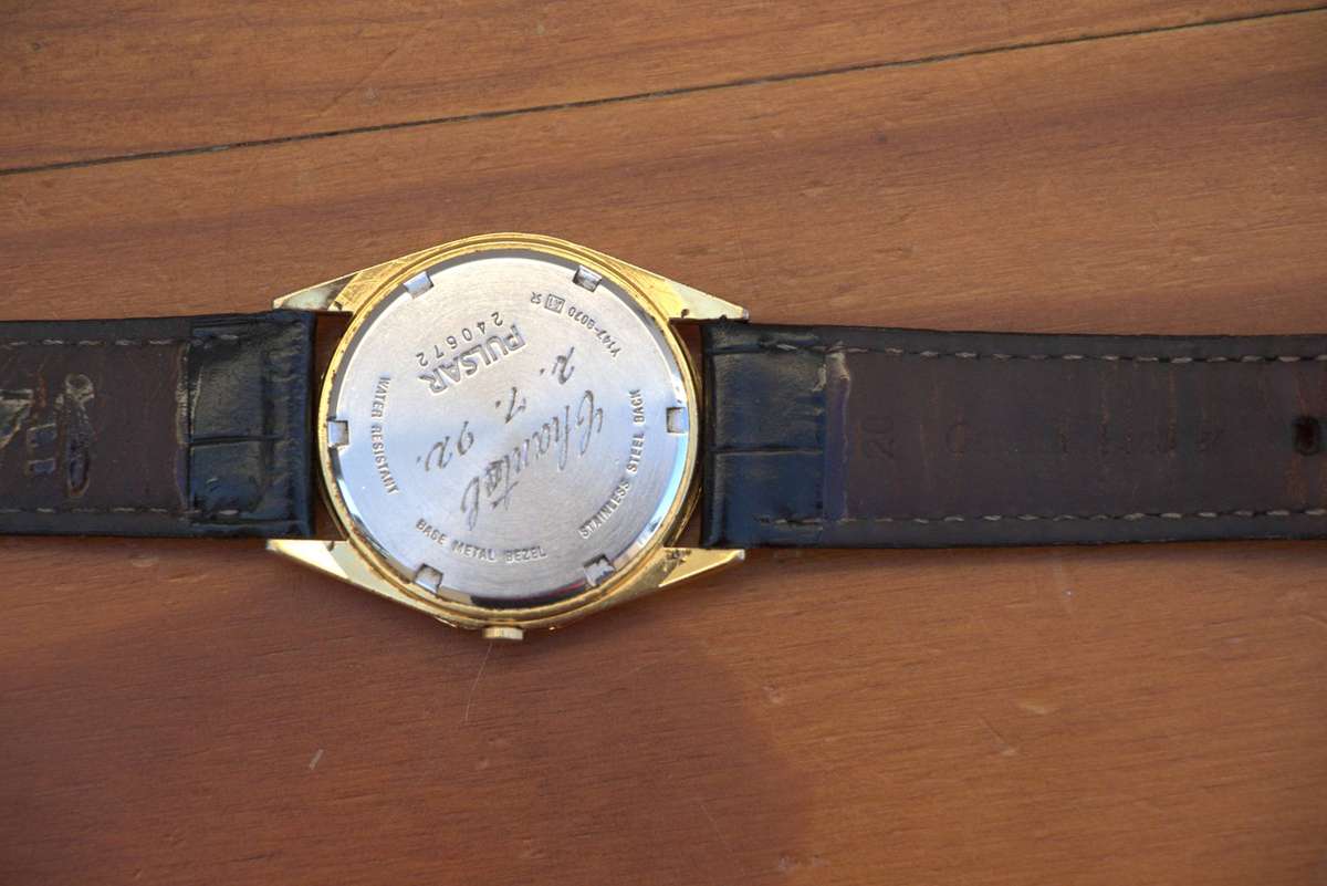 VINTAGE PULSAR MENS DRESS WATCH