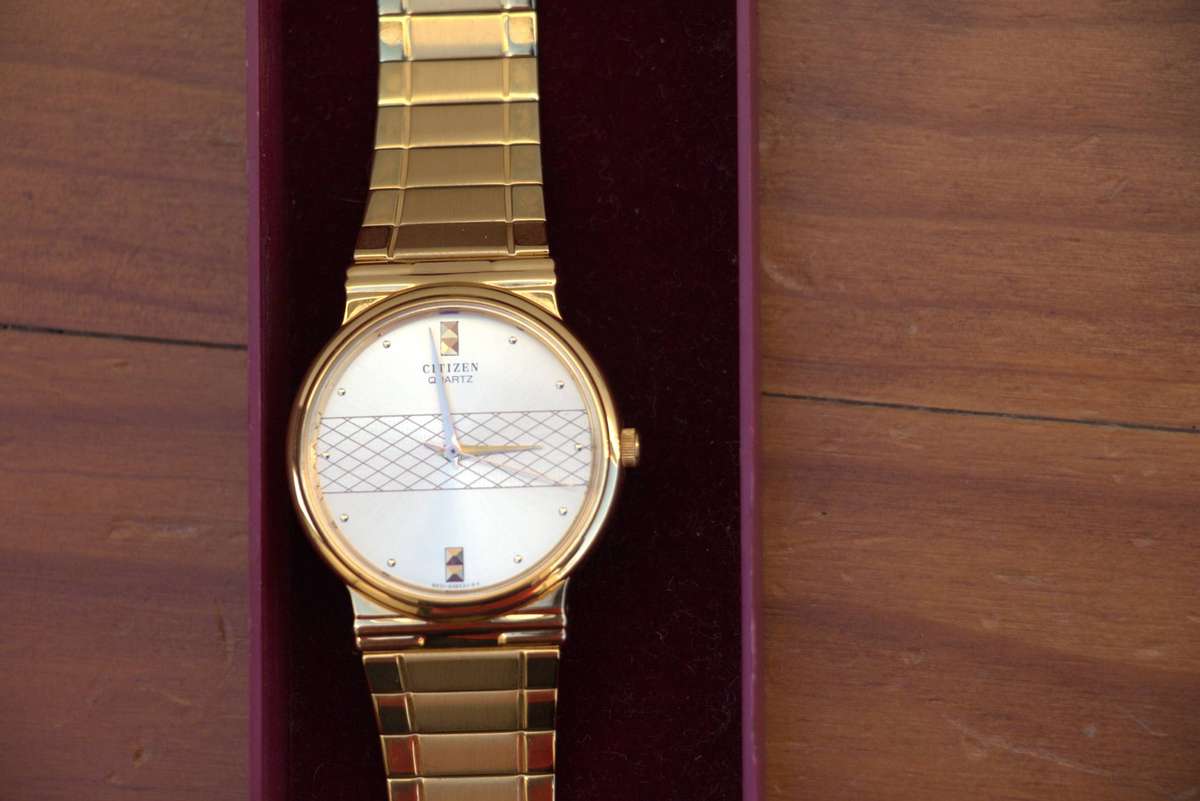 CITIZEN GENTS DRESS WATCH