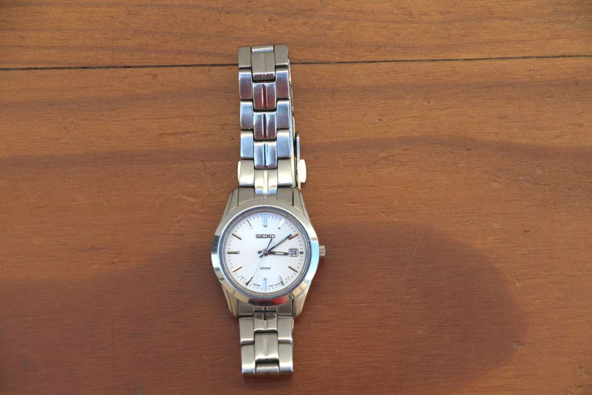 LADIES SEIKO WATCH 7N82-0FC0 - SAPPHIRE CRYSTAL