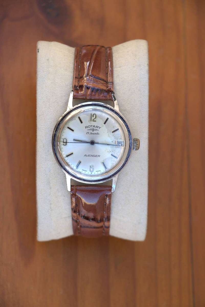 ROTARY AVENGER MECHANICAL MANUAL WIND WATCH - SWISS MADE