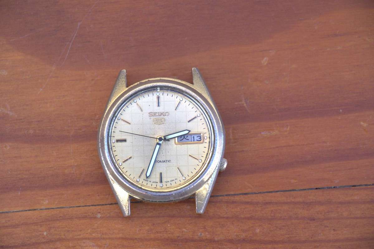 SEIKO 7S26-3040 AUTOMATIC WATCH - READ DESCRIPTION