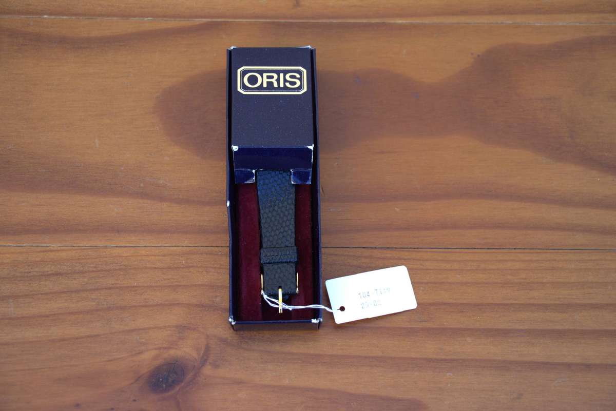 VINTAGE ORIS VERSAILLES GENTS WATCH - STORE DISPLAY / DEMO