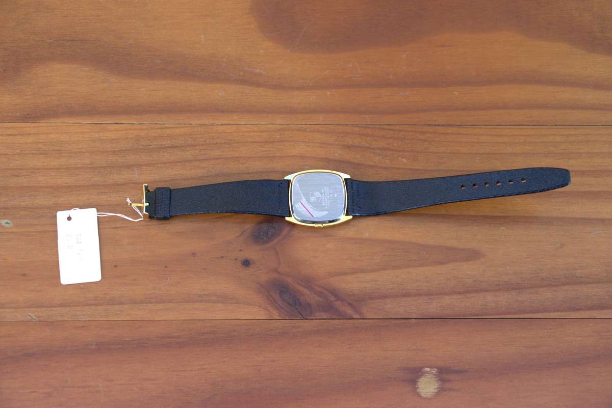 VINTAGE ORIS VERSAILLES GENTS WATCH - STORE DISPLAY / DEMO