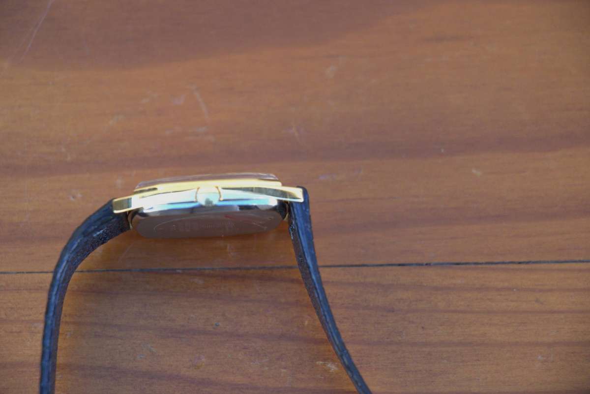 VINTAGE ORIS VERSAILLES GENTS WATCH - STORE DISPLAY / DEMO