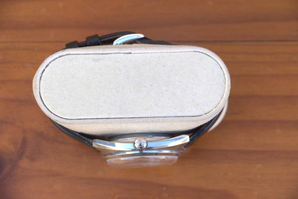 VINTAGE CYMA NEUCHATEL AUTOMATIC WATCH