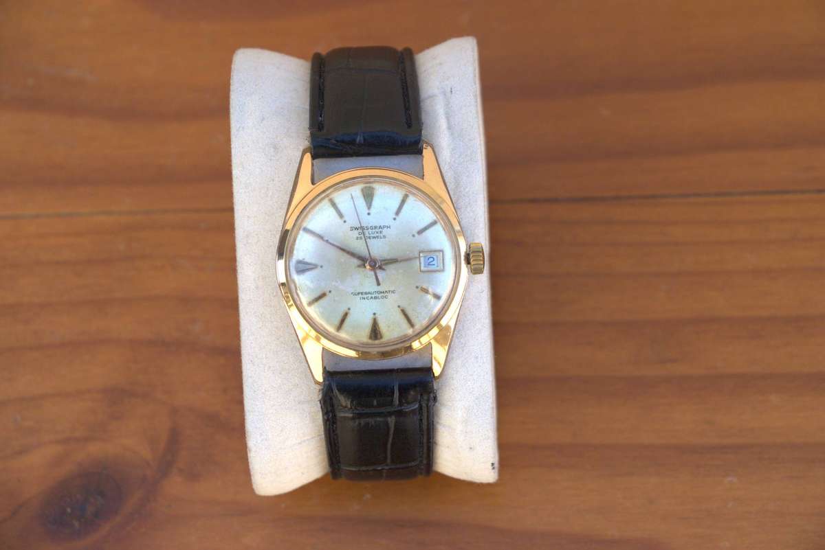 VINTAGE SWISSGRAPH DE LUXE SUPERAUTOMATIC WATCH