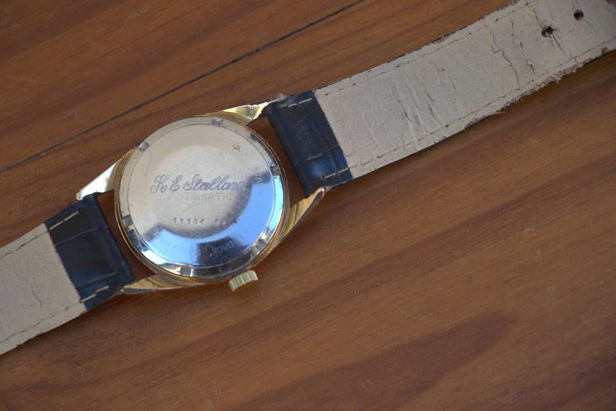 VINTAGE SWISSGRAPH DE LUXE SUPERAUTOMATIC WATCH