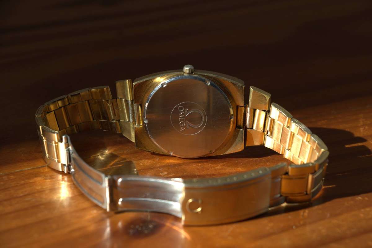 VINTAGE OMEGA GENEVE AUTOMATIC WATCH - REF. 166.0191