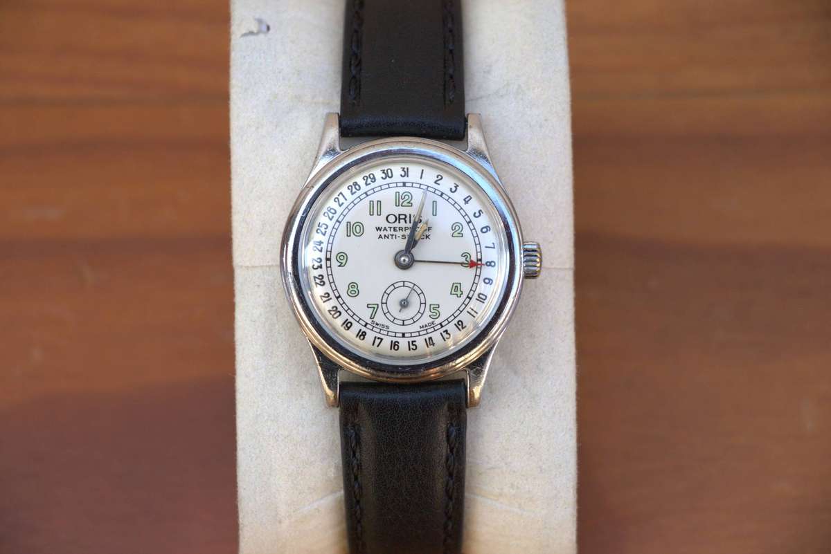VINTAGE ORIS POINTER DATE WATCH - WHITE DIAL