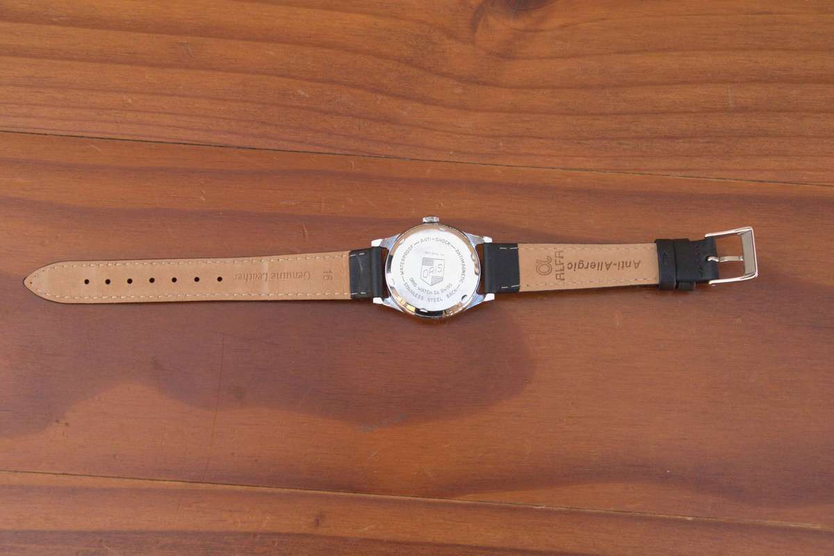 VINTAGE ORIS POINTER DATE WATCH - BLACK DIAL