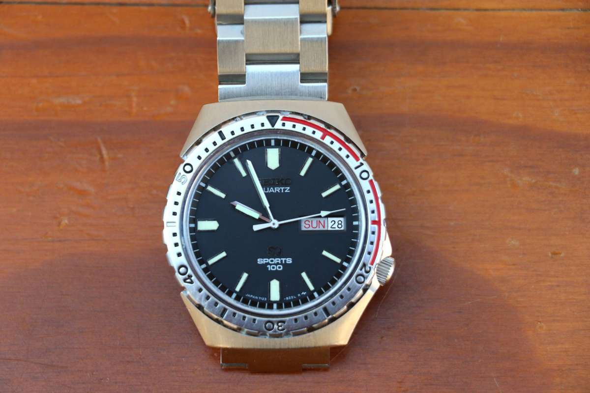 RARE SEIKO SQ VINTAGE WATCH - REF. A7123-8210