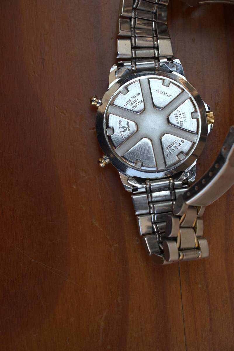 RARE SEIKO VINTAGE 'DANCING HANDS' WATCH - REF. 6M25-6000