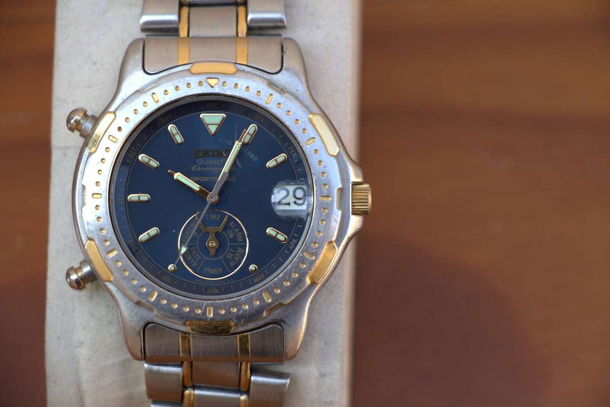 RARE SEIKO VINTAGE 'DANCING HANDS' WATCH - REF. 6M25-6000