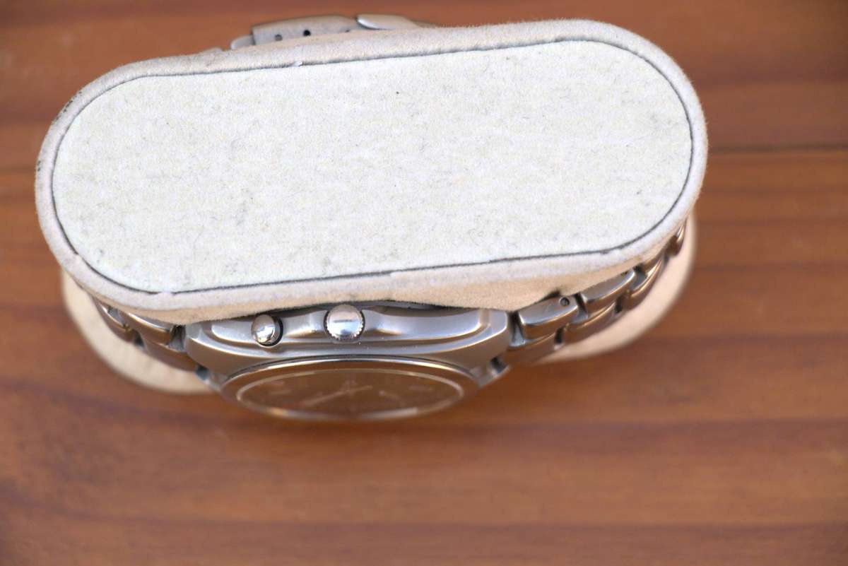 VINTAGE SEIKO TITANIUM KINETIC WATCH - REF. 5M42-0E90