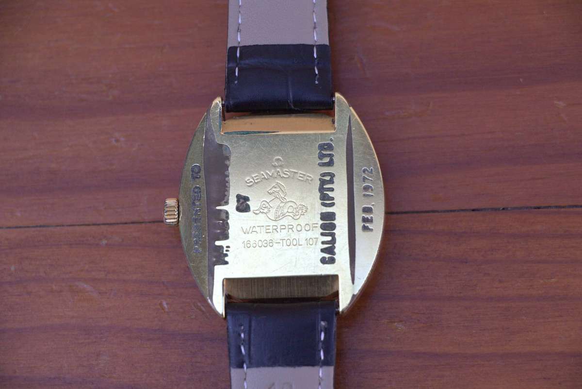 VINTAGE OMEGA SEAMASTER COSMIC AUTOMATIC WATCH - REF. 166036-TOOL 107