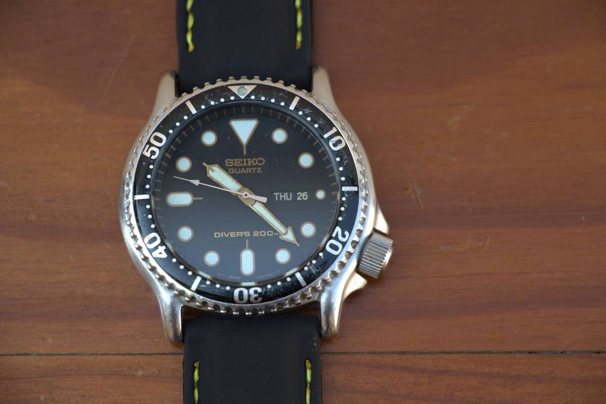 RARE VINTAGE SEIKO QUARTZ DIVER'S 200M WATCH - REF. 7N36-7A0A