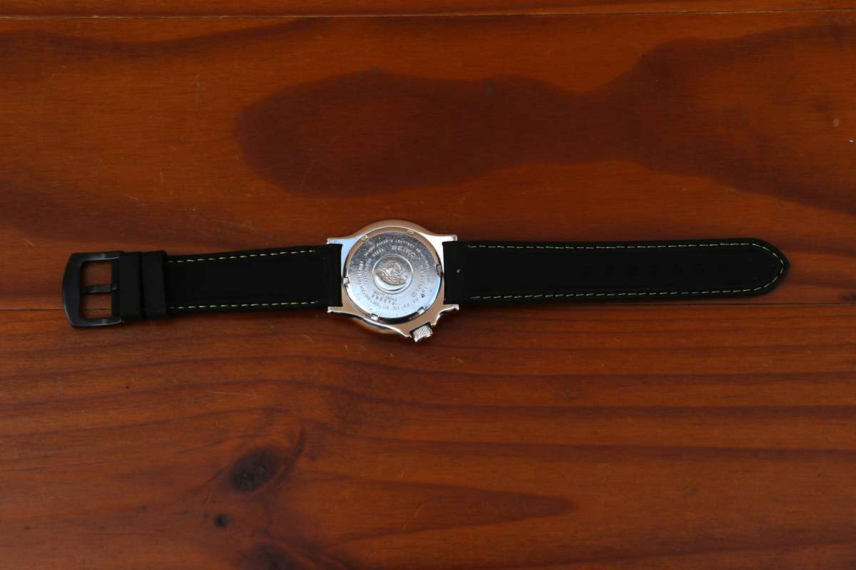 RARE VINTAGE SEIKO QUARTZ DIVER'S 200M WATCH - REF. 7N36-7A0A
