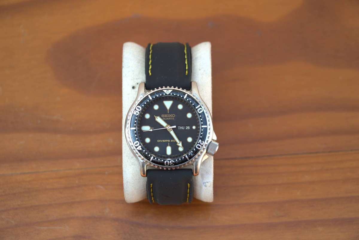 RARE VINTAGE SEIKO QUARTZ DIVER'S 200M WATCH - REF. 7N36-7A0A
