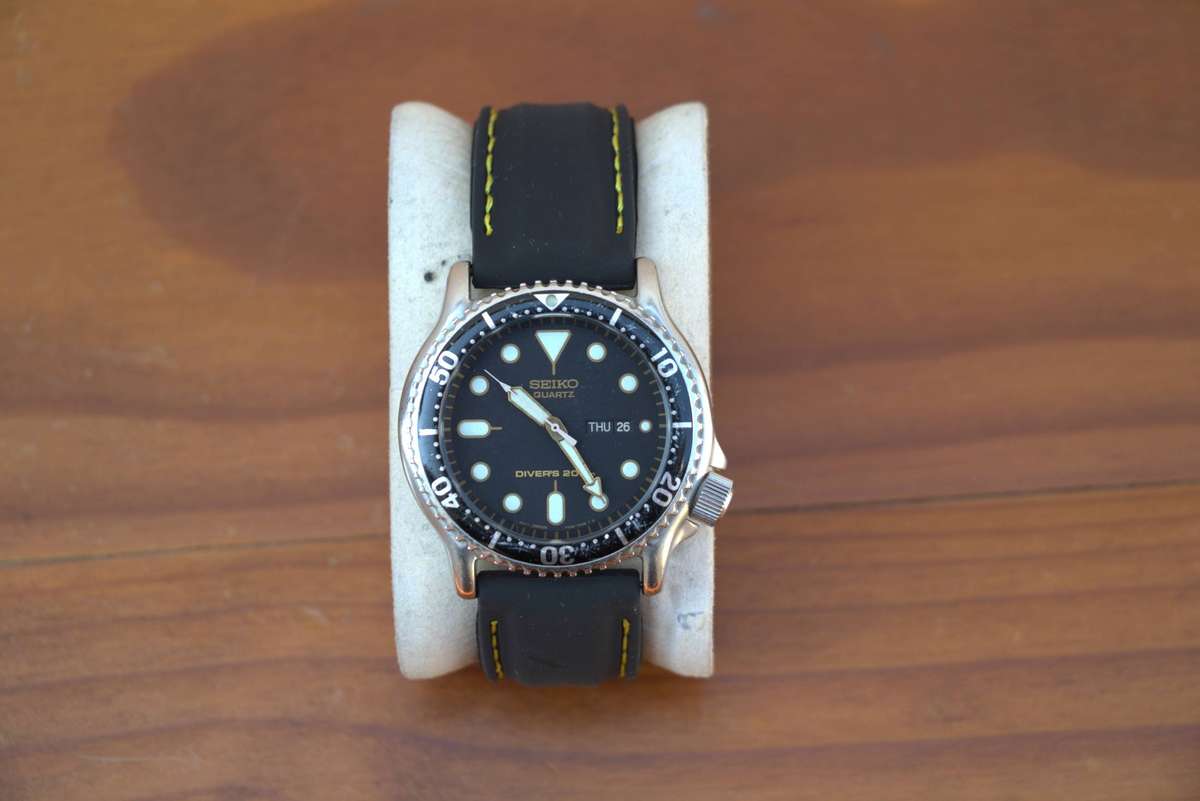 RARE VINTAGE SEIKO QUARTZ DIVER'S 200M WATCH - REF. 7N36-7A0A