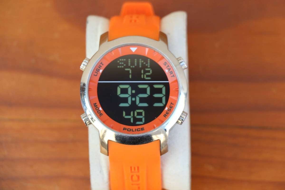 POLICE MULTIFUNCTION WATCH - REF. 12898J