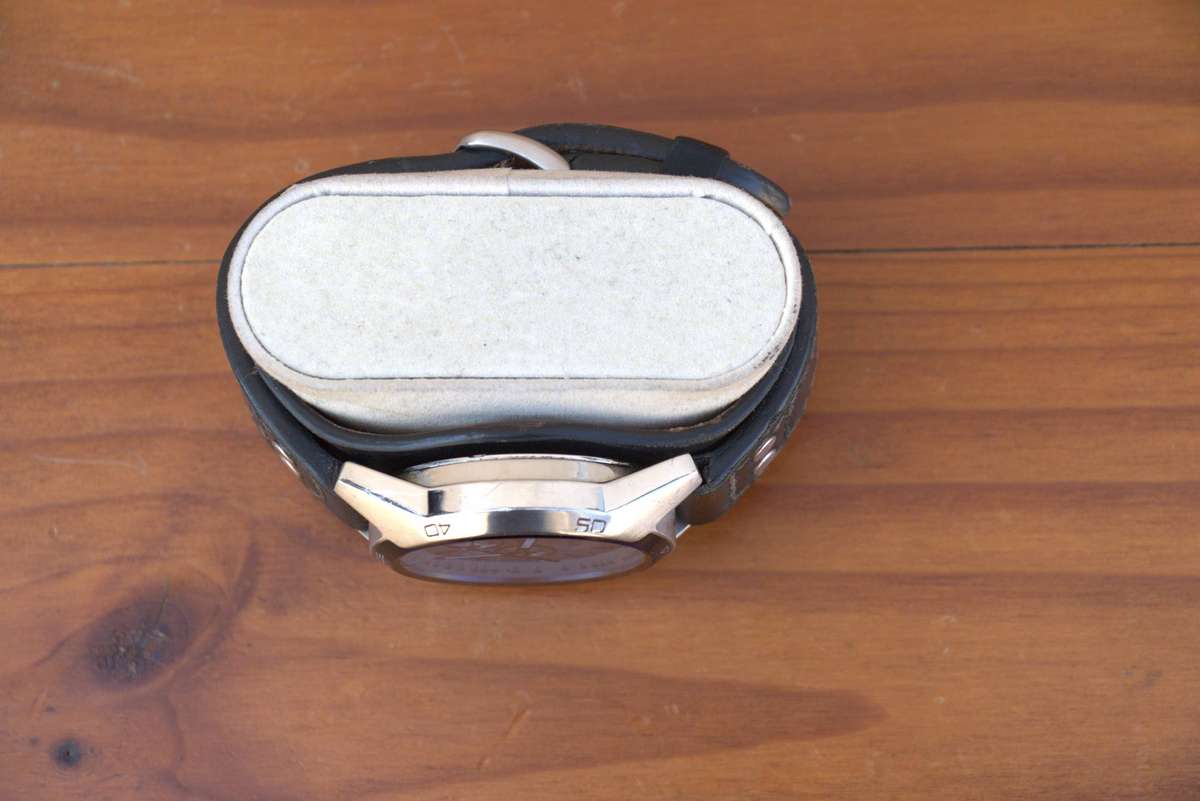 FOSSIL CHRONOGRAPH WATCH WITH ORIGINAL LEATHER STRAP