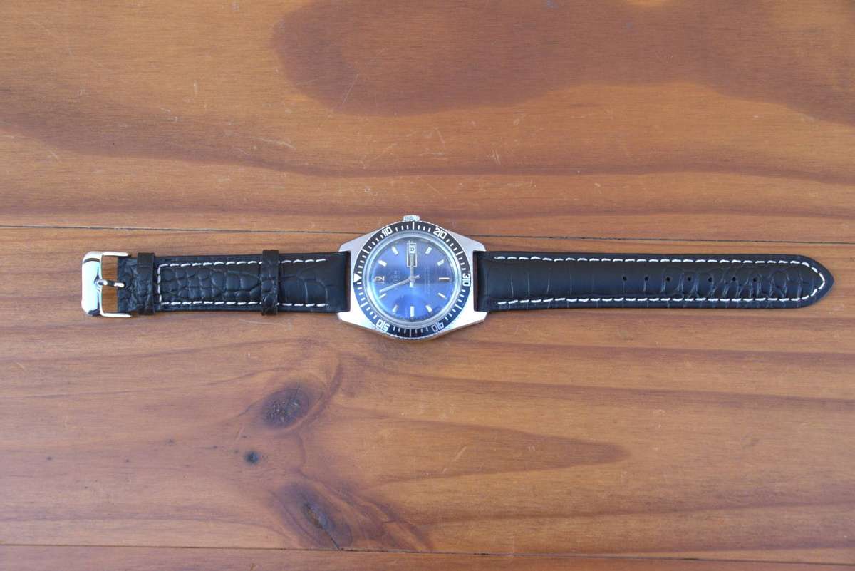 VINTAGE BULER DIVERS WATCH