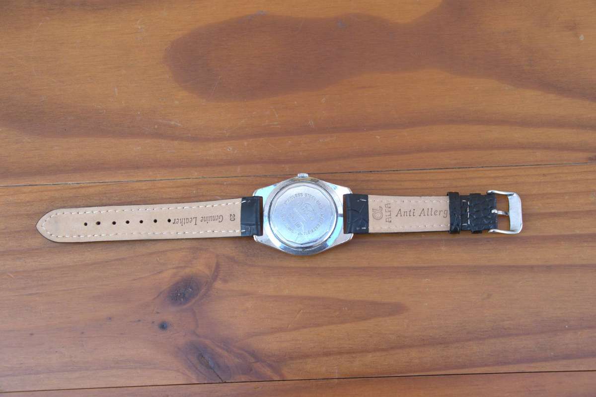 VINTAGE BULER DIVERS WATCH