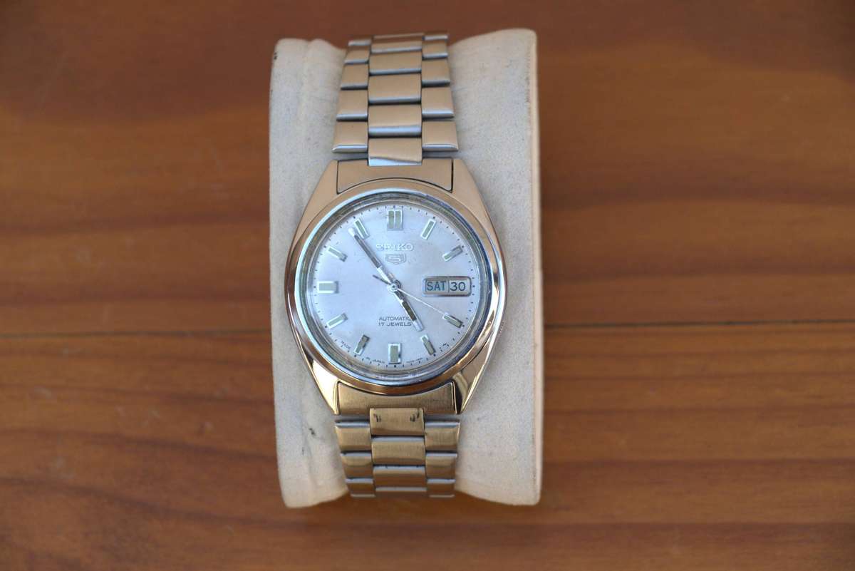 VINTAGE SEIKO 5 AUTOMATIC WATCH - REF. 7009-3041 (NOT WORKING - FOR SERVICE OR REPAIR)