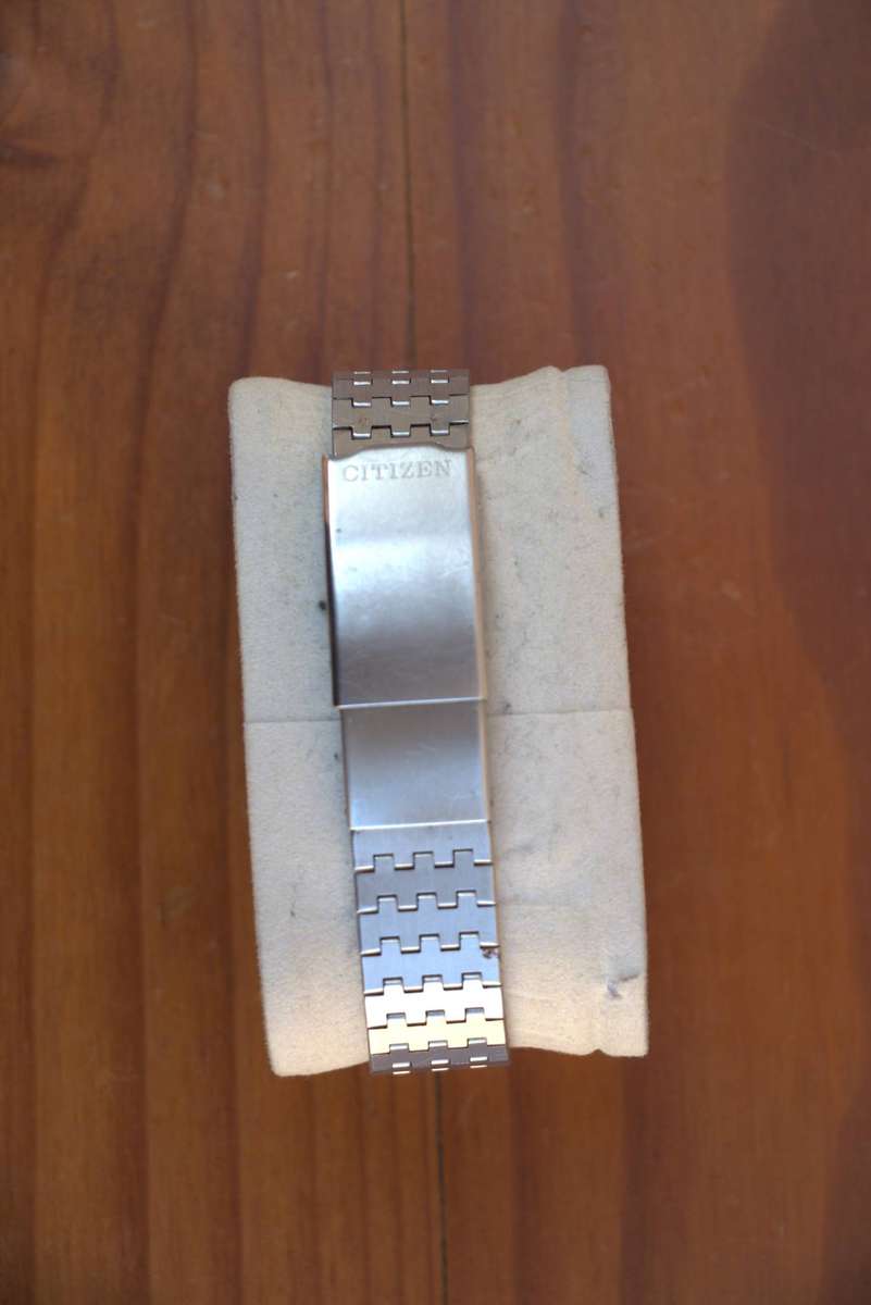 VINTAGE CITIZEN AUTOMATIC WATCH - REF. 72-0577