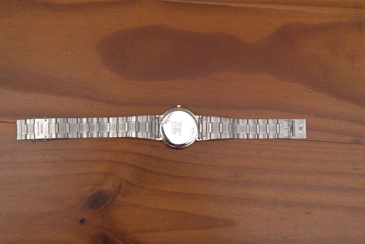 VINTAGE CITIZEN QUARTZ MENS WATCH - TWO TONE