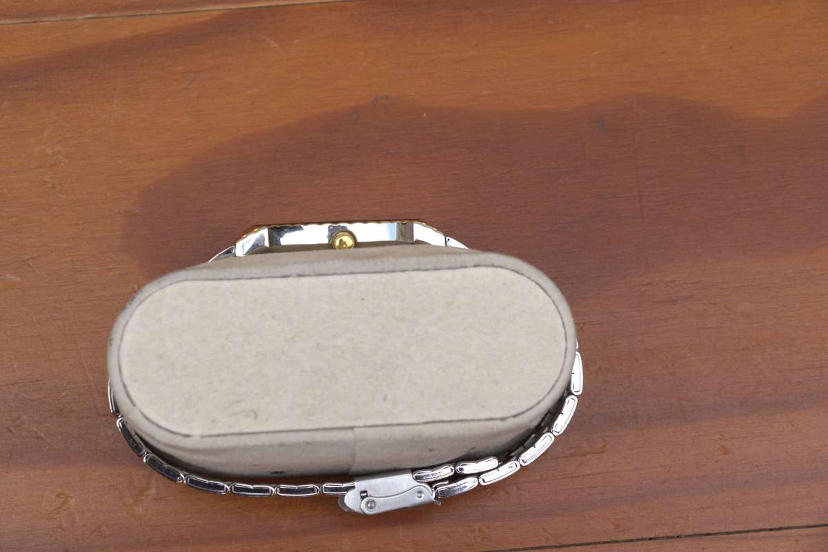 VINTAGE CITIZEN QUARTZ MENS WATCH - TWO TONE