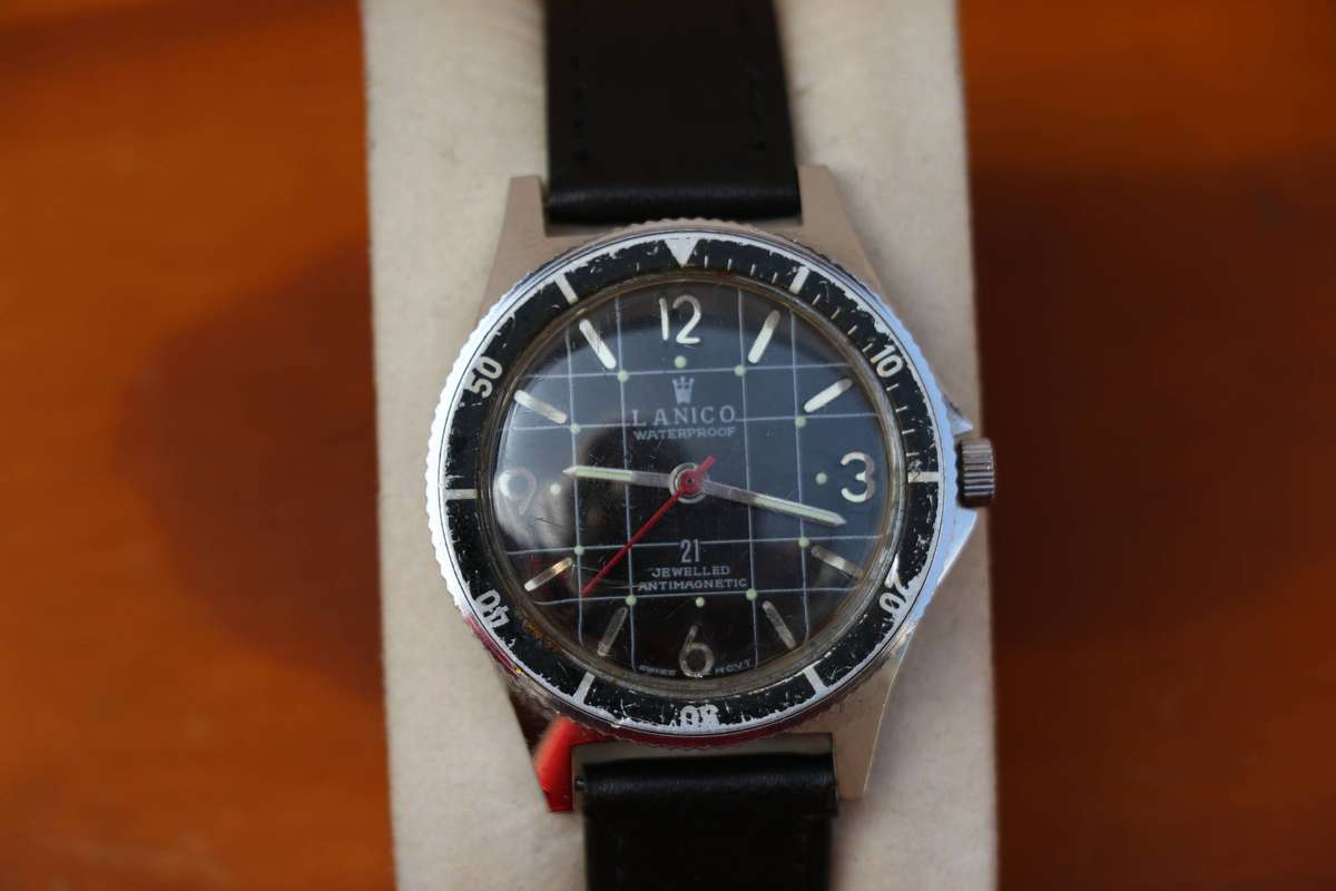 VINTAGE LANICO MANUAL WIND DIVERS STYLE WATCH
