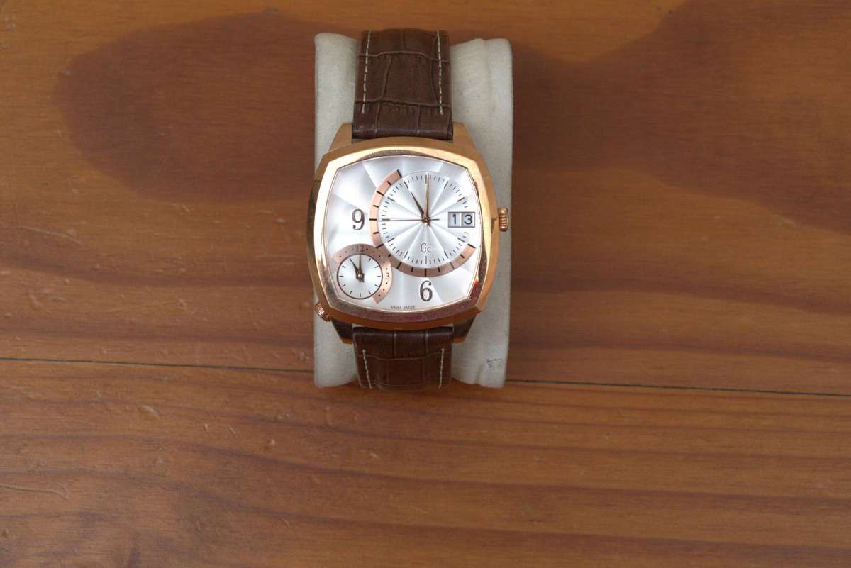 GUESS COLLECTION DUAL TIME WATCH 'SWISS MADE' - REF. GC28000