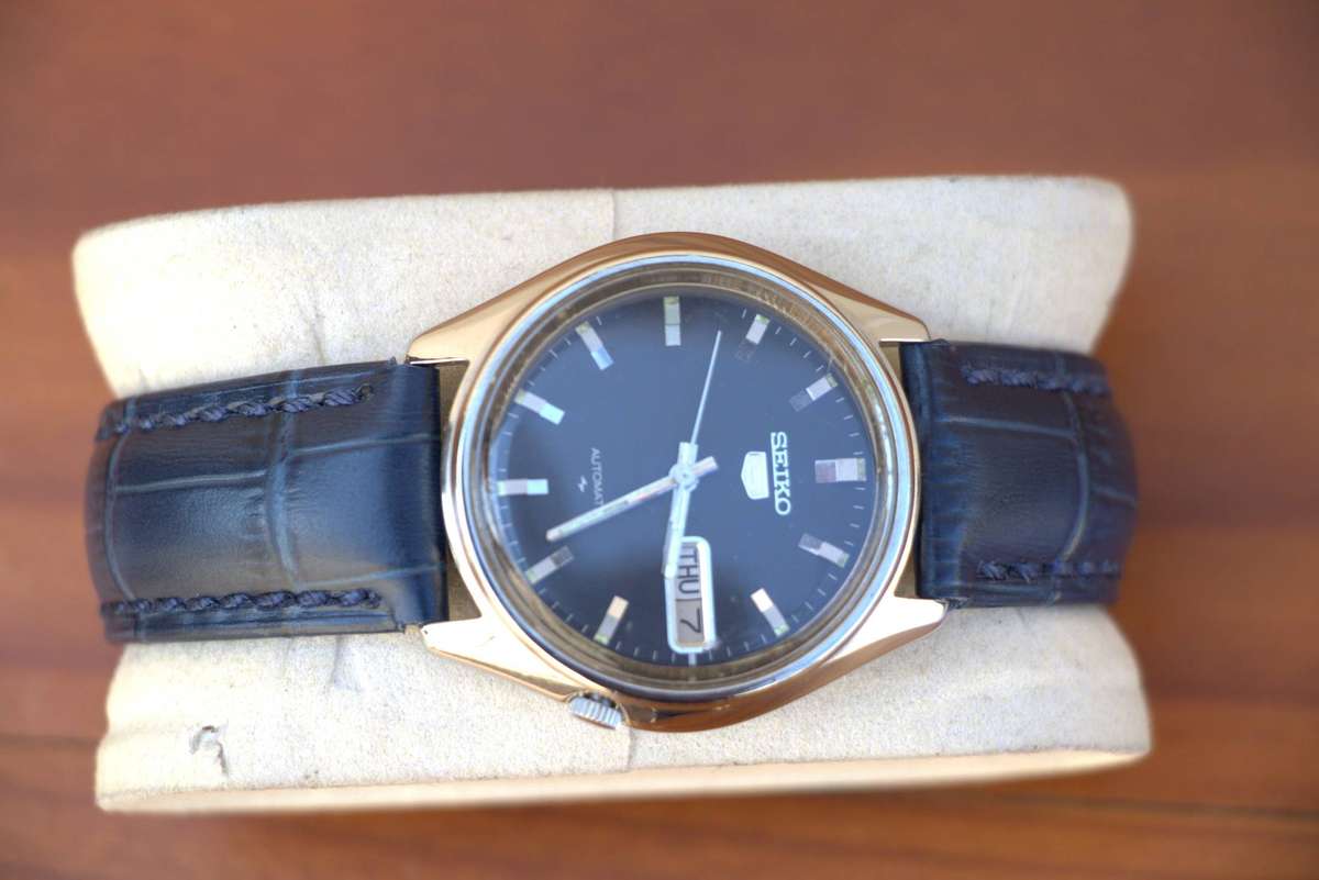 Vintage Seiko 5 Automatic Blue Dial Watch - Ref. 7009-8150