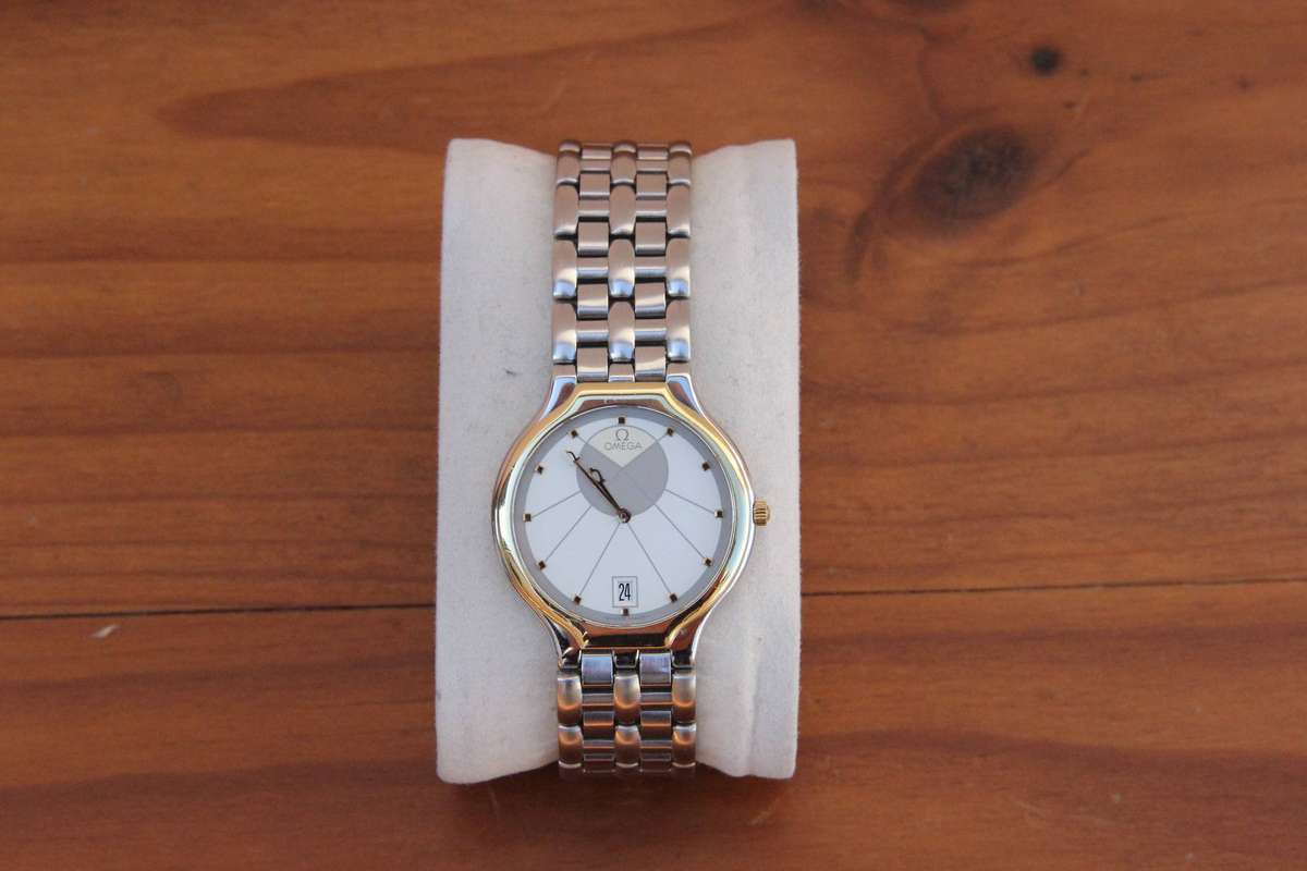 RARE OMEGA DEVILLE QUARTZ 'SYMBOL' WATCH - STAINLESS STEEL & 18K GOLD BEZEL